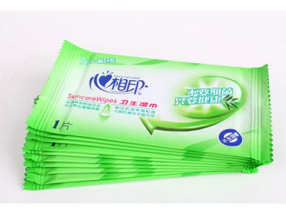 Wet wipes packaging bag